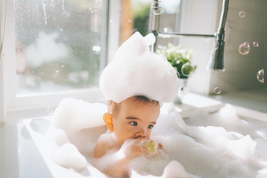 Increase Humidity Child in bubble bath