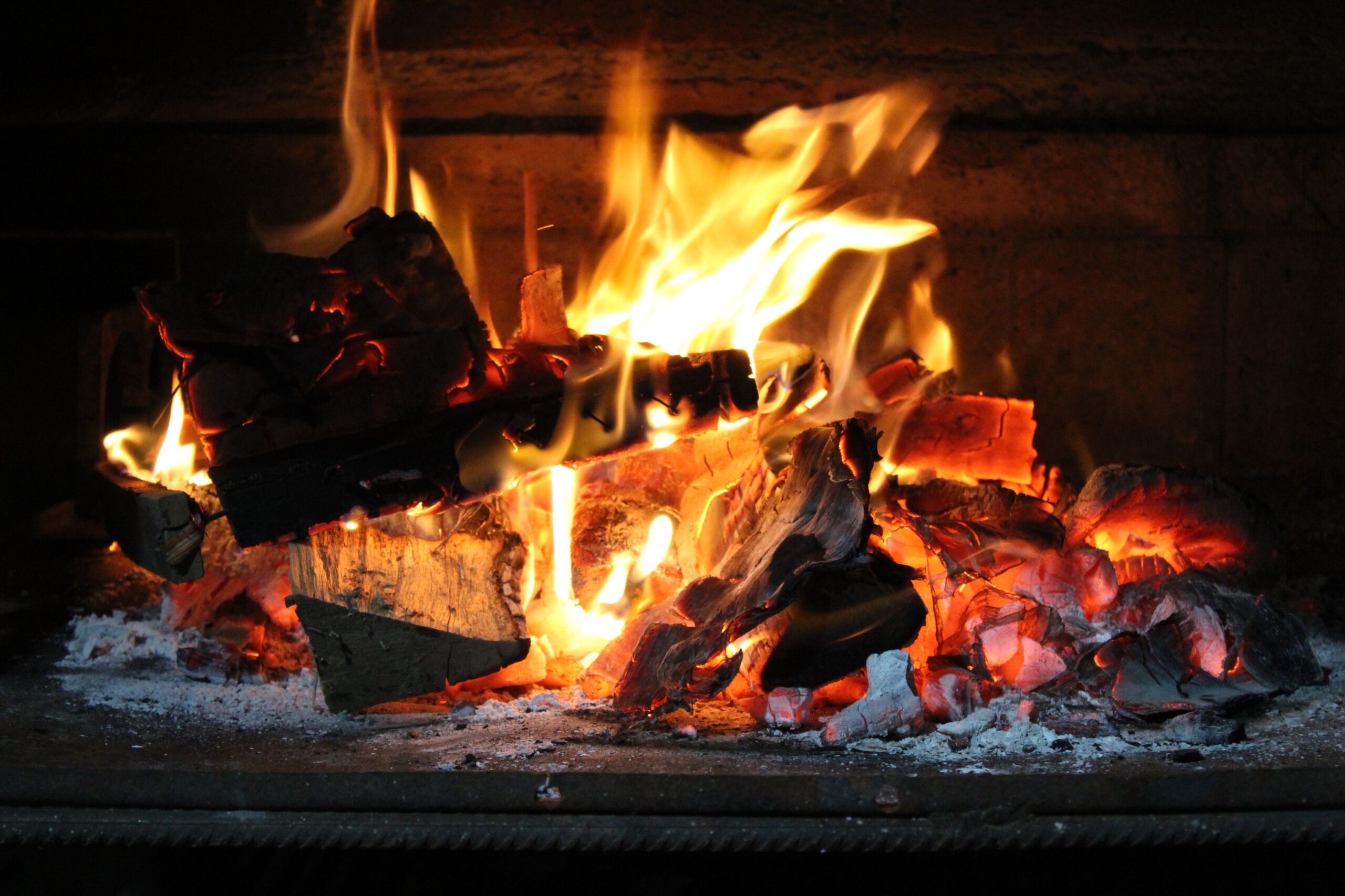 home heating fireplace